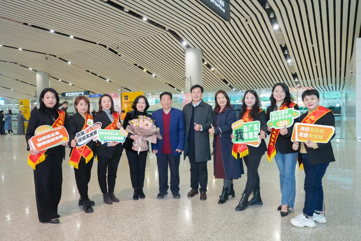 开云体育官方网站-一场南粤之旅看中医药养发传奇章光101如何